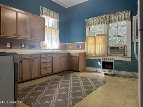 Kitchen - 4219 Bellview Ave, Moss Point, MS 39563 photo 1 of 1