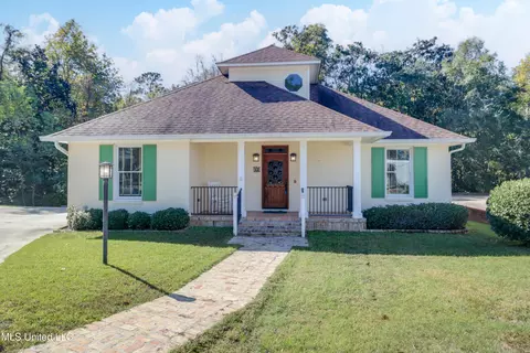 1529 Magnolia St #12, Gulfport, MS 39507
