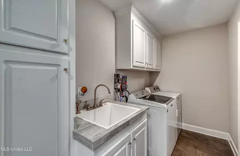 260 Chartleigh Cir, Canton, MS 39046 photo 23