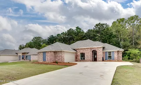 260 Chartleigh Cir, Canton, MS 39046 photo 3