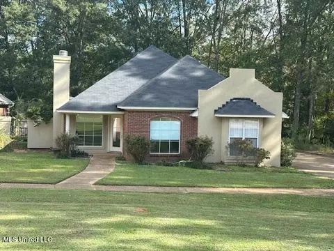 368 Post Oak Rd, Madison, MS 39110