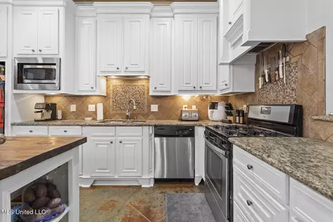 401 Emerald Trl, Brandon, MS 39047 photo 9