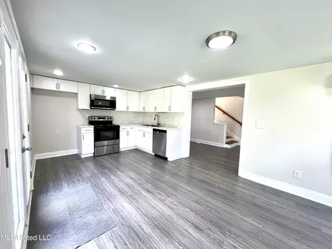 Kitchen - 1074 Pleasant Grove Rd, Mccomb, MS 39648 photo 1 of 1