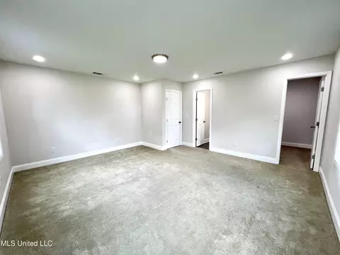 Bedroom - 1074 Pleasant Grove Rd, Mccomb, MS 39648 photo 1 of 3