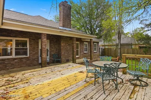 Exterior - 135 Easthaven Dr, Brandon, MS 39042 photo 4 of 6
