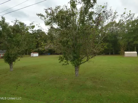 501 Commanche Dr # A, Mccomb, MS 39648 photo 3