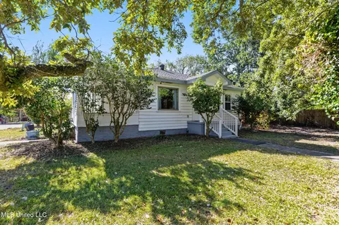 4513 W Railroad St, Gulfport, MS 39501