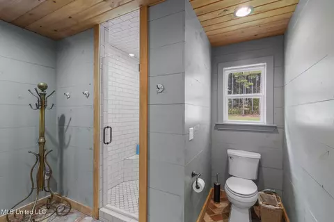 Bath - 781 Miggins Rd, Canton, MS 39046 photo 5 of 8