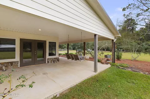Exterior - 781 Miggins Rd, Canton, MS 39046 photo 4 of 33