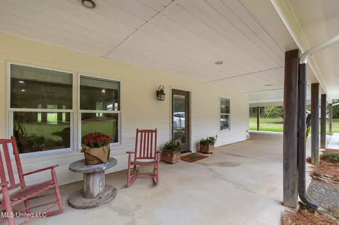 Exterior - 781 Miggins Rd, Canton, MS 39046 photo 9 of 33