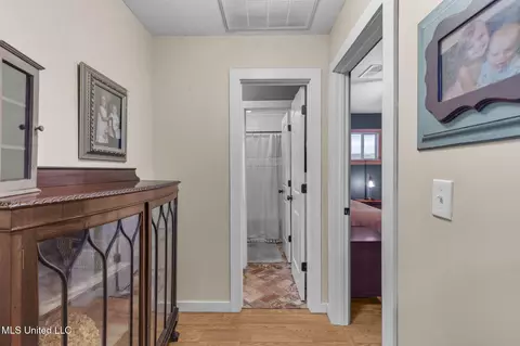 Entry Way - 781 Miggins Rd, Canton, MS 39046 photo 8 of 8