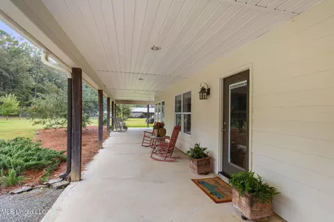 Exterior - 781 Miggins Rd, Canton, MS 39046 photo 6 of 33