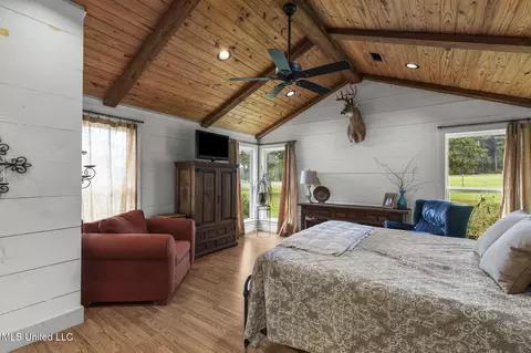 Bedroom - 781 Miggins Rd, Canton, MS 39046 photo 2 of 10
