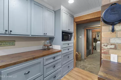 Kitchen - 781 Miggins Rd, Canton, MS 39046 photo 9 of 9