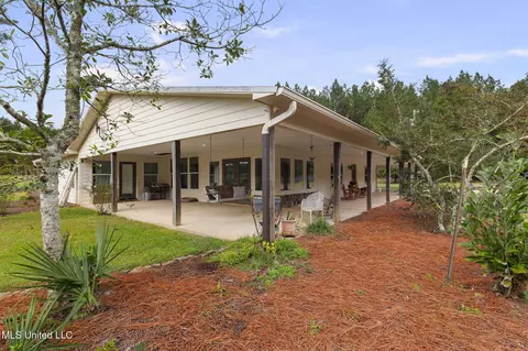 Exterior - 781 Miggins Rd, Canton, MS 39046 photo 3 of 33