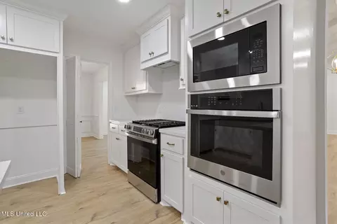 Other - 445 Armour Dr, Jackson, MS 39211 photo 5 of 11
