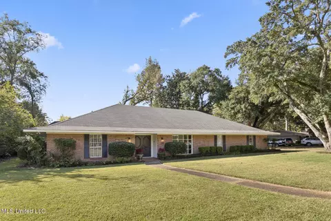 445 Armour Dr, Jackson, MS 39211