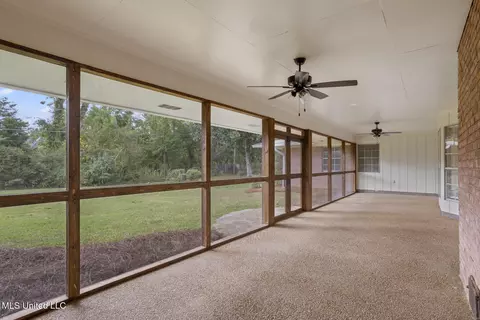 Exterior - 445 Armour Dr, Jackson, MS 39211 photo 2 of 3