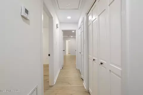 Entry Way - 445 Armour Dr, Jackson, MS 39211 photo 2 of 2
