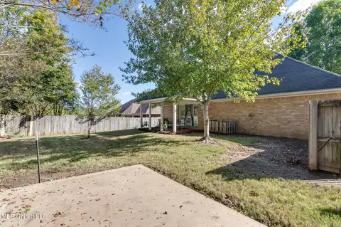 Exterior - 280 Northwood Hills Dr, Hernando, MS 38632 photo 6 of 7
