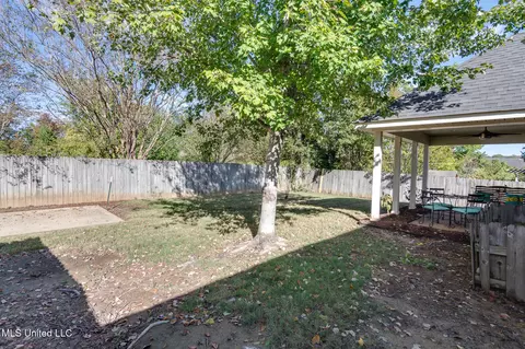 Exterior - 280 Northwood Hills Dr, Hernando, MS 38632 photo 5 of 7