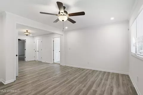 Living - 1068 Westway St, Jackson, MS 39212 photo 1 of 4