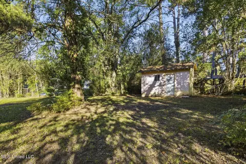 Exterior - 1068 Westway St, Jackson, MS 39212 photo 5 of 5