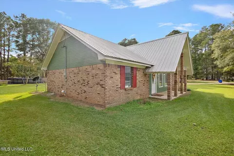 Other - 147 Wolverton Dr, Magee, MS 39111 photo 1 of 12