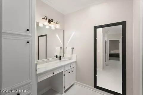 Bath - 600 Pinecrest Dr, Madison, MS 39110 photo 4 of 6