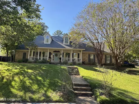 600 Pinecrest Dr, Madison, MS 39110