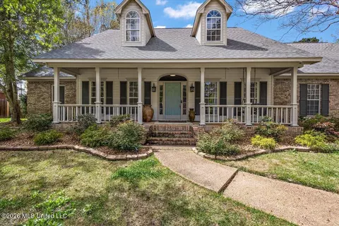 Exterior - 600 Pinecrest Dr, Madison, MS 39110 photo 2 of 10
