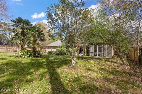 Exterior - 600 Pinecrest Dr, Madison, MS 39110 photo 7 of 10
