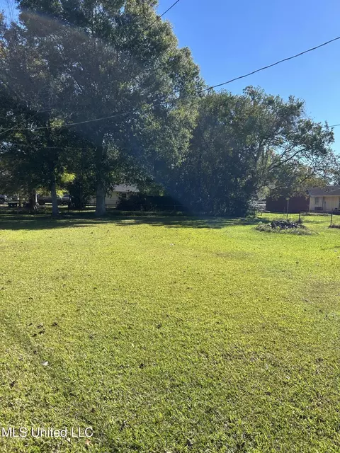 Exterior - 4200 Second St, Moss Point, MS 39563 photo 1 of 2