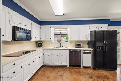 Kitchen - 1423 Roxbury Pl, Jackson, MS 39211 photo 1 of 1