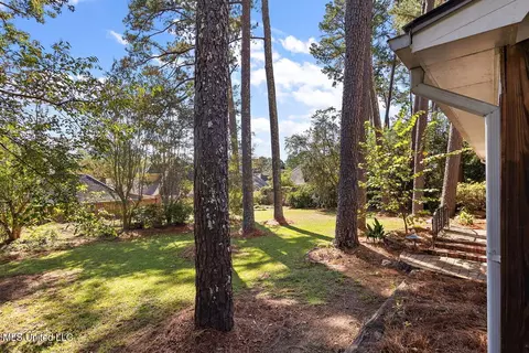 Exterior - 1423 Roxbury Pl, Jackson, MS 39211 photo 9 of 10