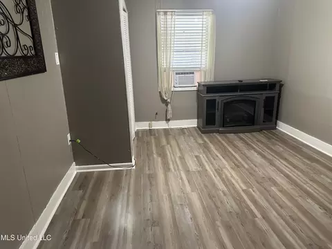 Living - 5428 Terry Rd, Jackson, MS 39212 photo 1 of 1