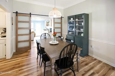 Dining - 3011 Windwood Cir, Flowood, MS 39232 photo 1 of 1