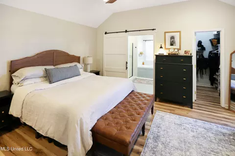 Bedroom - 3011 Windwood Cir, Flowood, MS 39232 photo 1 of 3