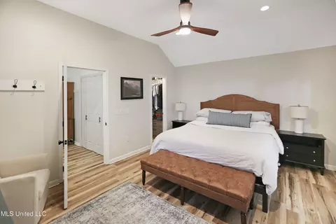 Bedroom - 3011 Windwood Cir, Flowood, MS 39232 photo 2 of 3