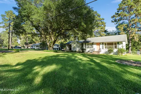 915 Kraner Ln, Brookhaven, MS 39601 photo 2