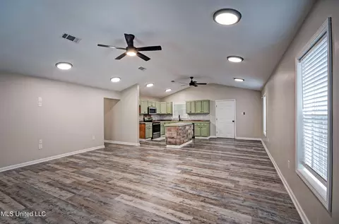 Living - 1731 White Rd, Florence, MS 39073 photo 1 of 3