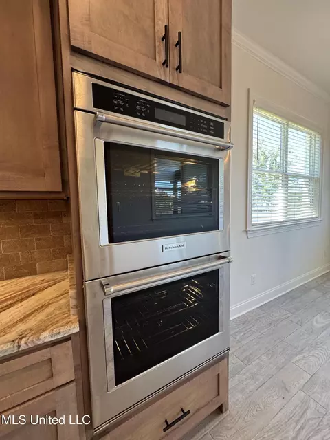 Kitchen - 2288 Slocum Rd, Hernando, MS 38632 photo 3 of 5