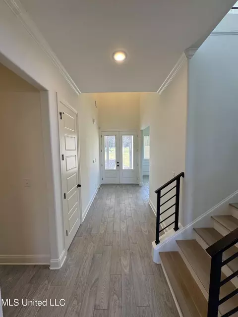Entry Way - 2288 Slocum Rd, Hernando, MS 38632 photo 1 of 3