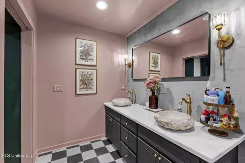 Bath - 1243 Gunter Rd, Florence, MS 39073 photo 1 of 5
