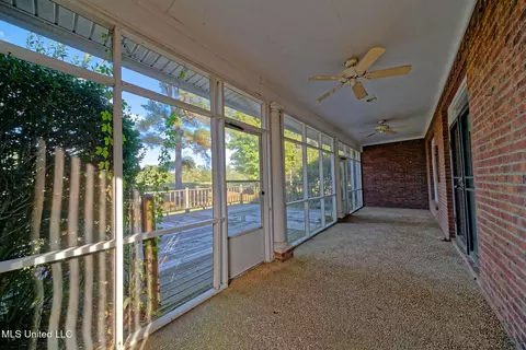 Exterior - 902 Oak Trl, Canton, MS 39046 photo 5 of 7