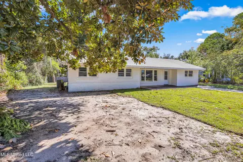 244 Beeman Dr, Biloxi, MS 39531