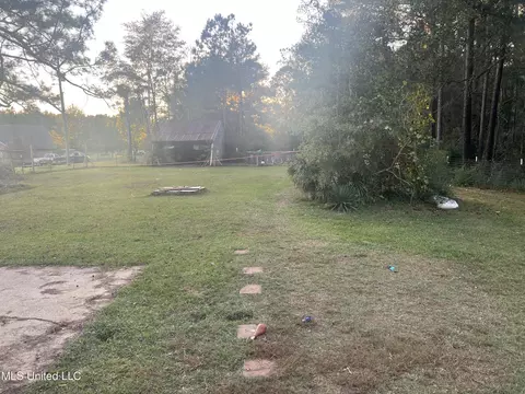 Exterior - 197 Halbert Thames Rd, Magee, MS 39111 photo 10 of 13