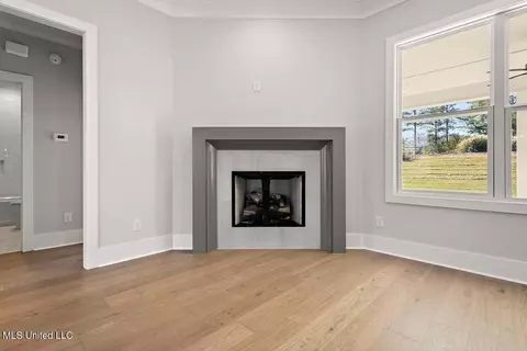 Living - 205 Lake Crest Dr, Madison, MS 39110 photo 3 of 3