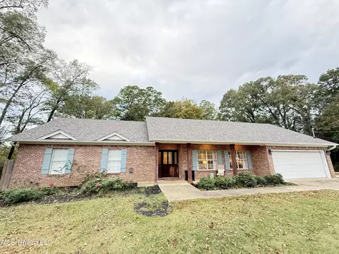 367 County Road 370, Greenwood, MS 38930