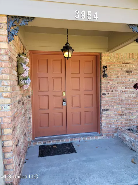 Entry Way - 3954 River Pine Dr, Moss Point, MS 39563 photo 1 of 2